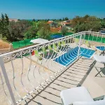Vakantiehuis Beautiful In *