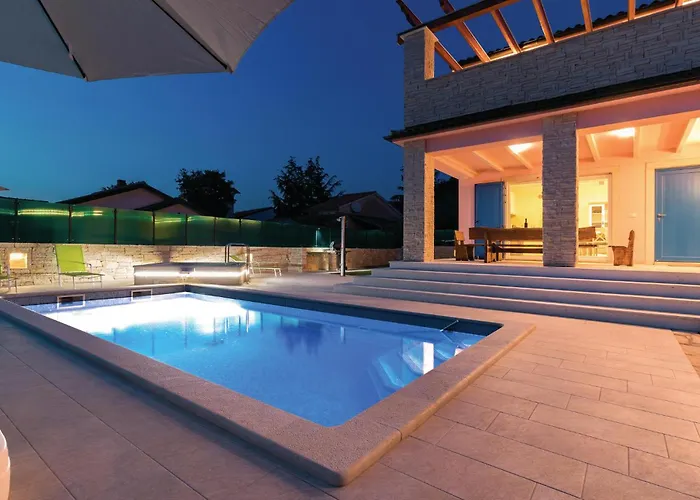 Beautiful In With Kitchen 펜션 *