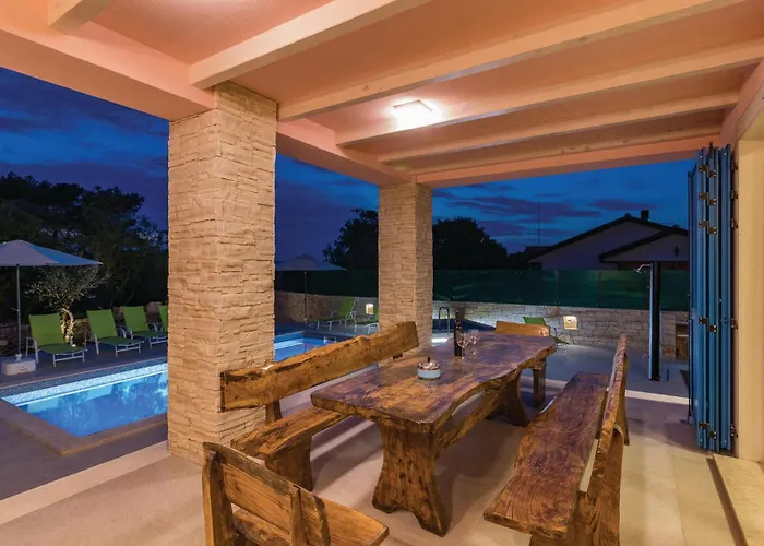 Beautiful In With Kitchen 펜션 *