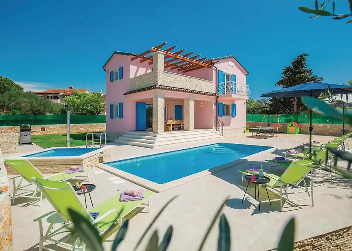 Beautiful In With Kitchen *