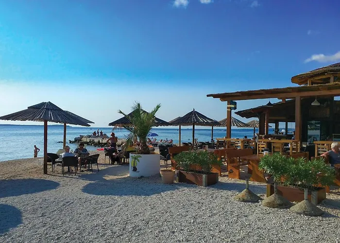 Beautiful In With Kitchen *