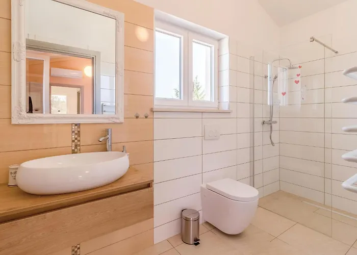 Vakantiehuis Beautiful In With Kitchen