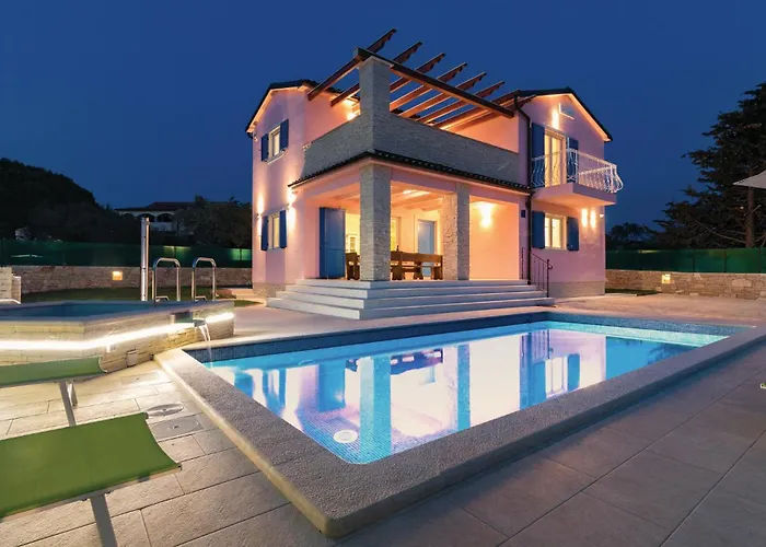 Beautiful In With Kitchen Vakantiehuis
